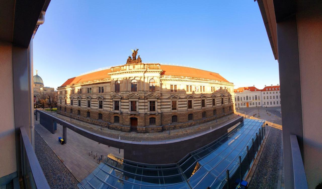 Pineapple Apartments Luxus Apartment Im Palais Am Neumarkt Dresden Exterior photo